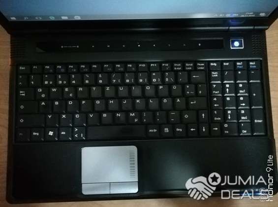 PC TARGA (Marque Suisse) Core 2 Duo EN VENTE
