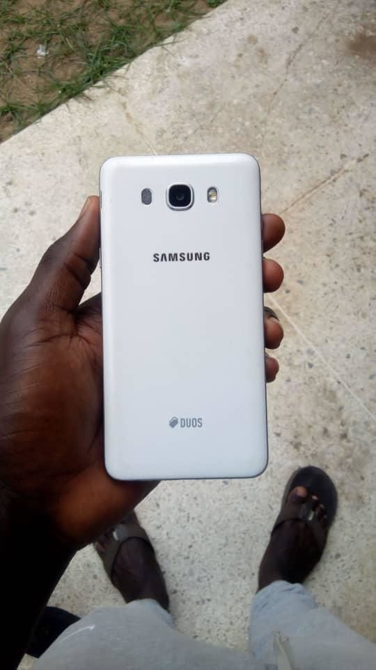 Samsung J7 2016 Duos