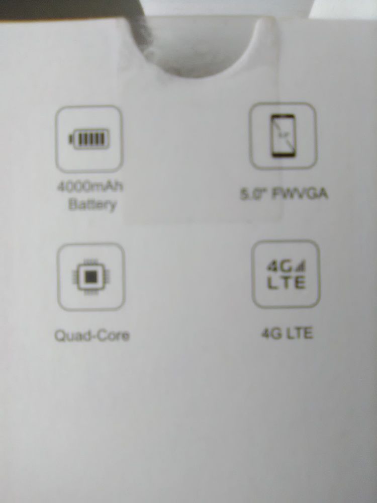 Zte Blade A330  légèrement fissuré