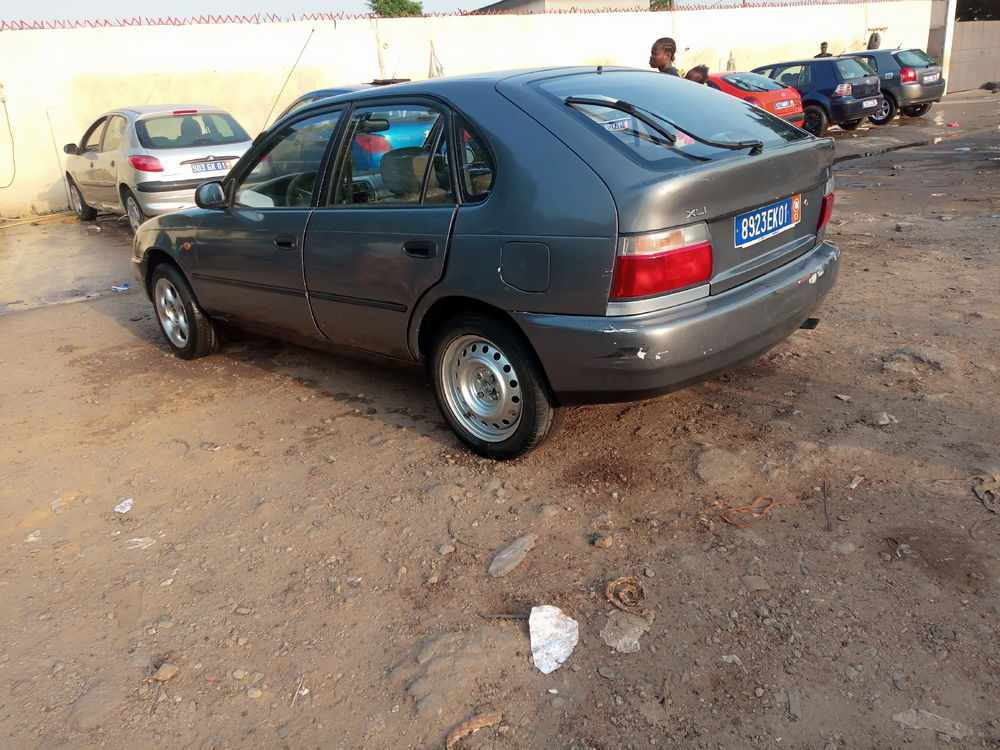 Toyota  corolla E100