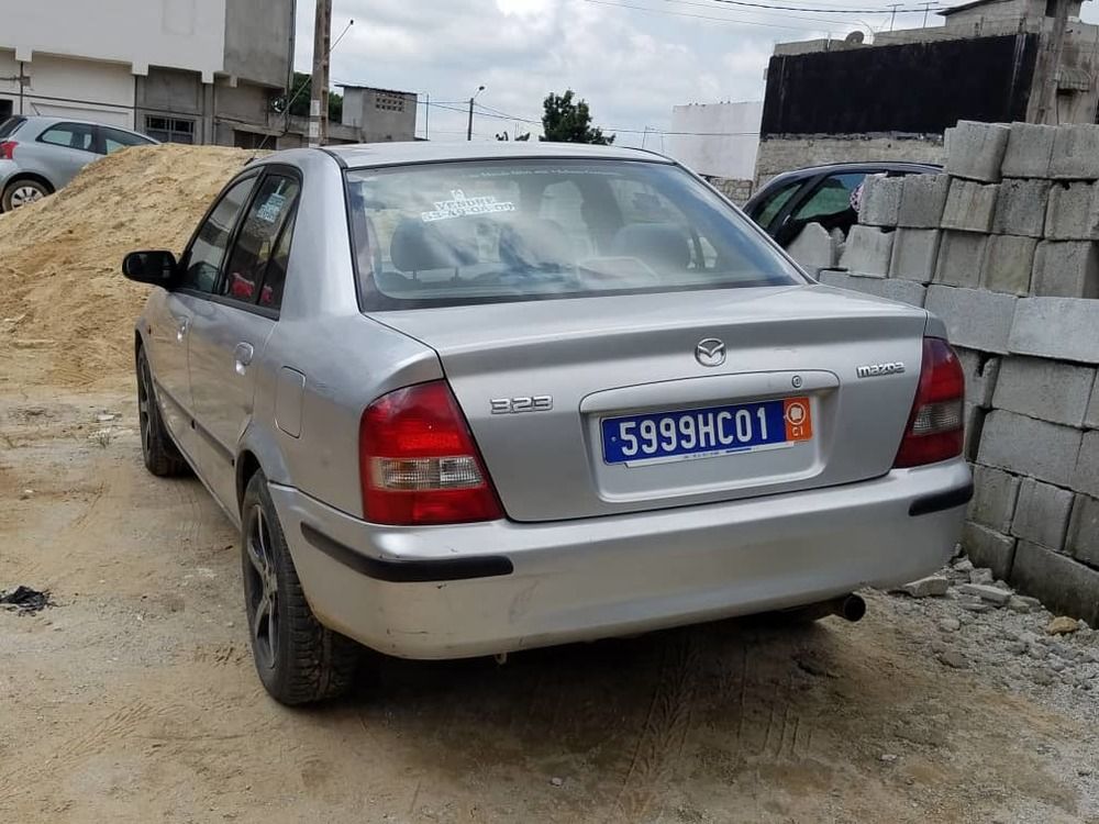 Mazda 323 Boite Automatique 1999