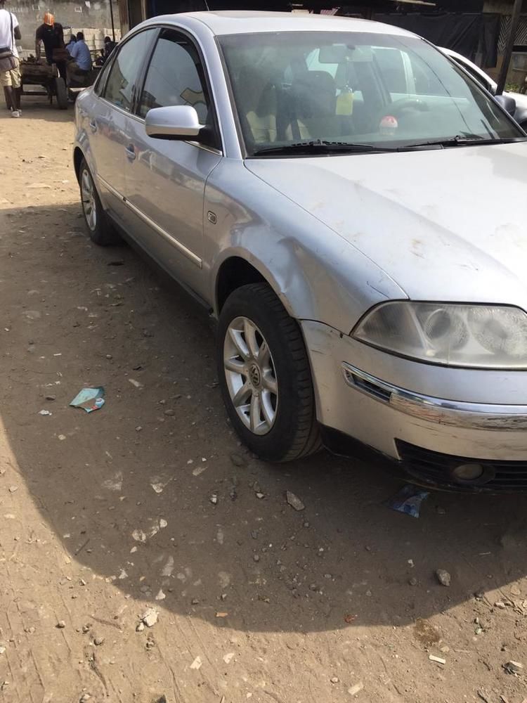 Wolkwagen Passat  2002