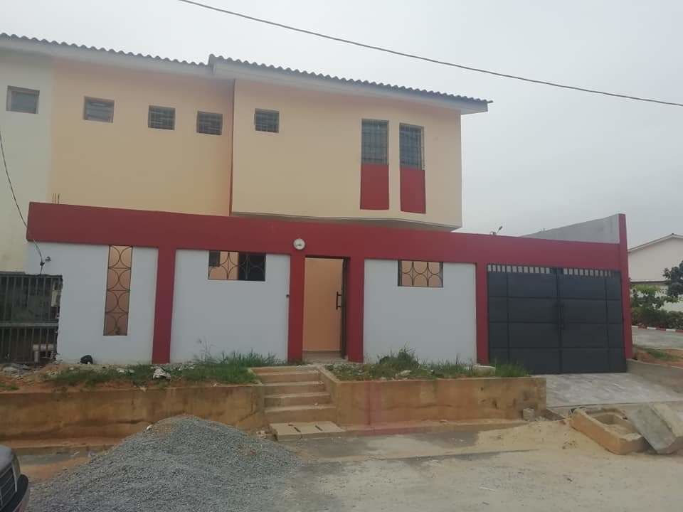 Duplex De 4 Pièces À Louer Dans La Cité Concorde À Abobo Pk18