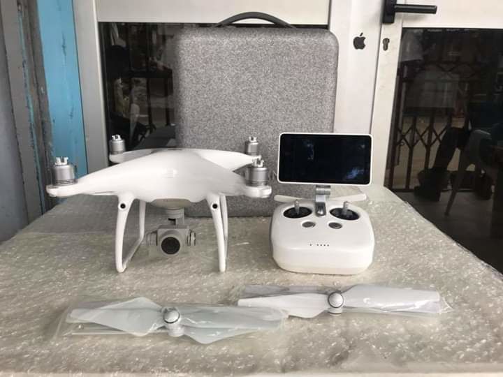 Drone Phantom 4 pro plus