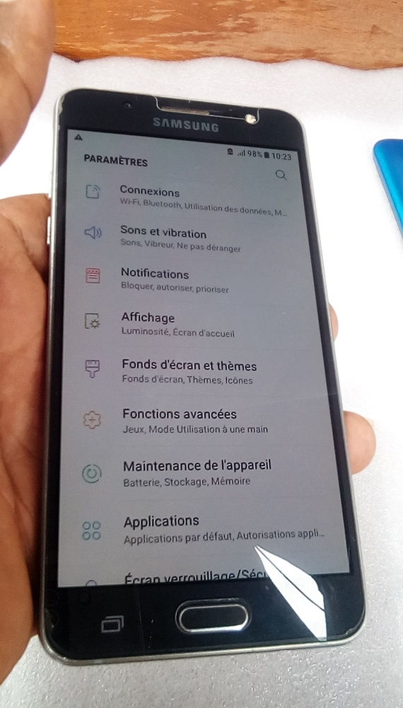Samsung Galaxy j5 2016 16gb ram2 4g