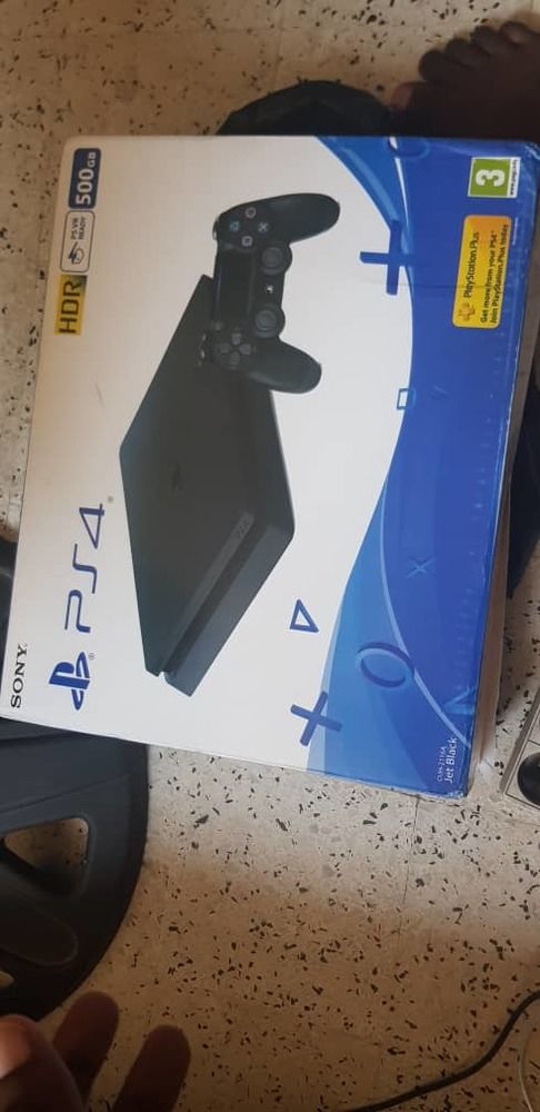 PS4 et Nintendo Switch
