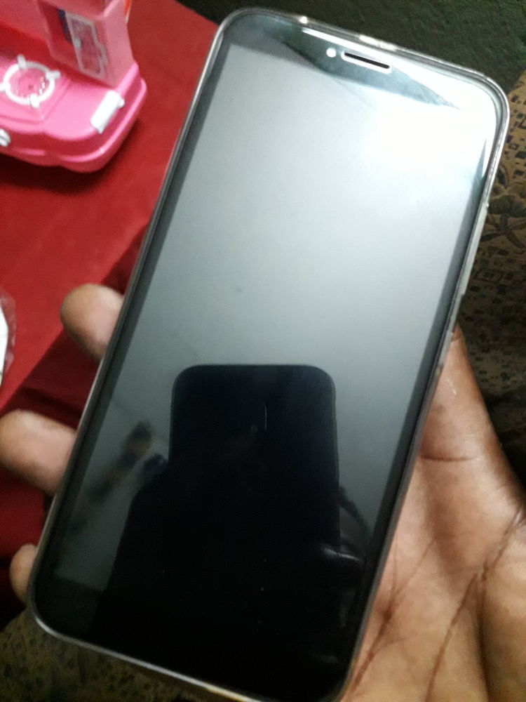 Oukitel c8  empreinte