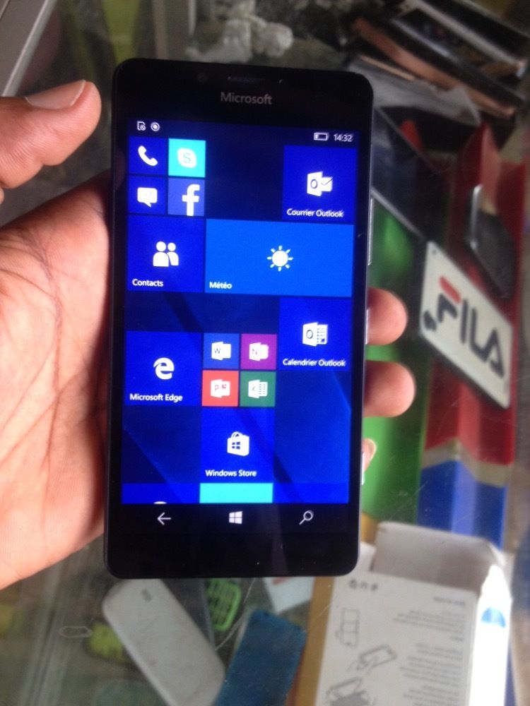 Nokia Lumia 950