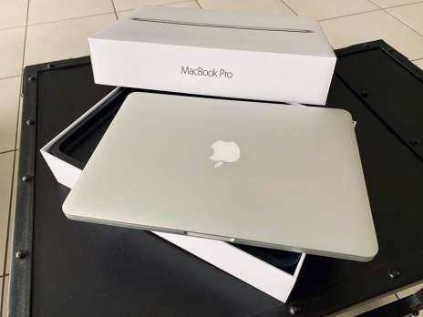 MacBook Pro ( Retina 15.4 Pouces , Mi-2014 ) État Pratiquement Neuf Dans Le Sac
