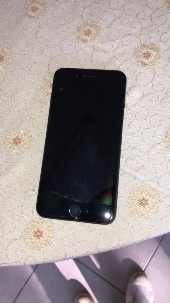 iPhone 7plus noir mat 128giga