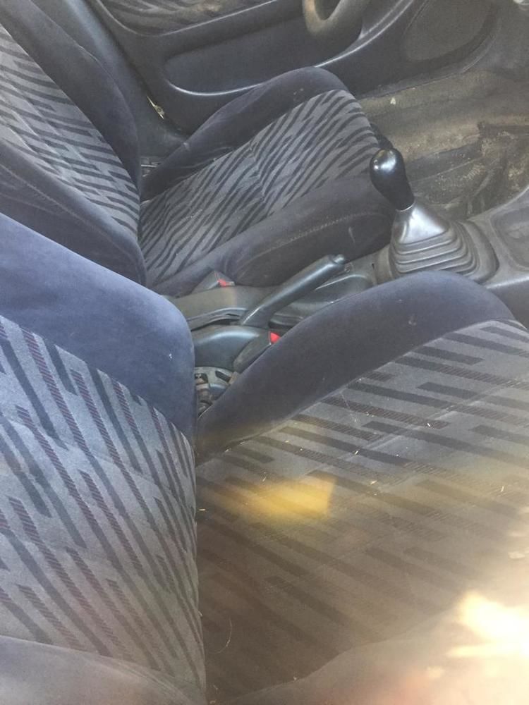 Toyota E100 GG taxi en très bon état prix négociable