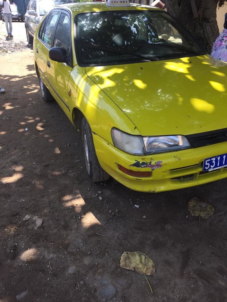 Toyota E100 GG taxi en très bon état prix négociable
