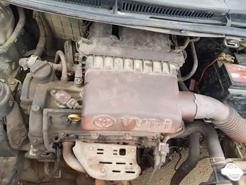 Toyota Yaris JB importée En très bon état prix négoaciable