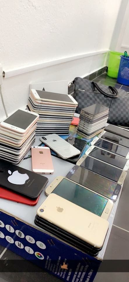 iPhone 6 32go CE casineuf avec chargeur