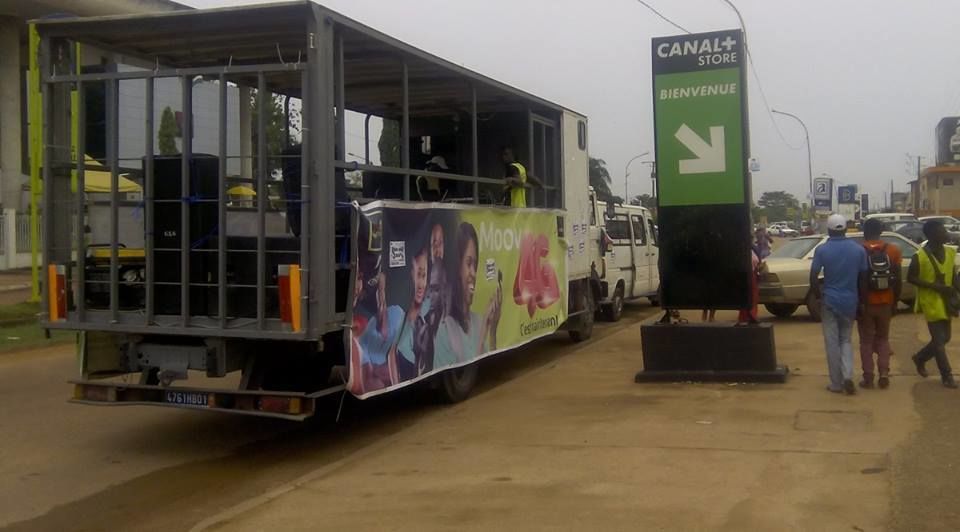 LOCATION CAMION PODIUM