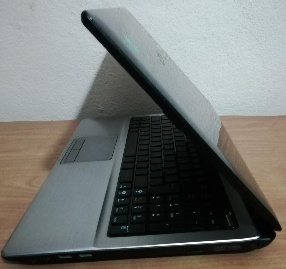 ASUS K53S, Core i7 tres clean