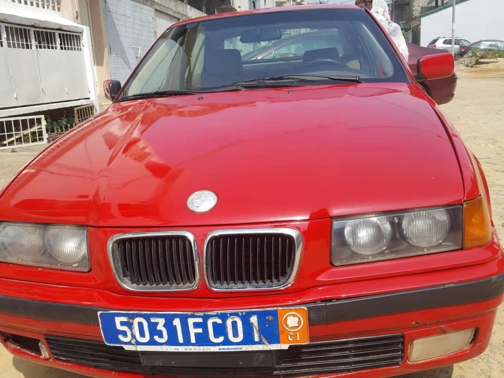 BMW E30 1999 BMW E30 1999