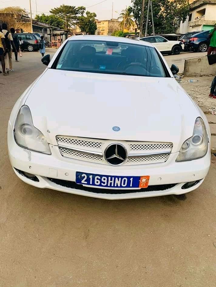 MERCEDES-BENZ CLS 350 "CAFARDS'