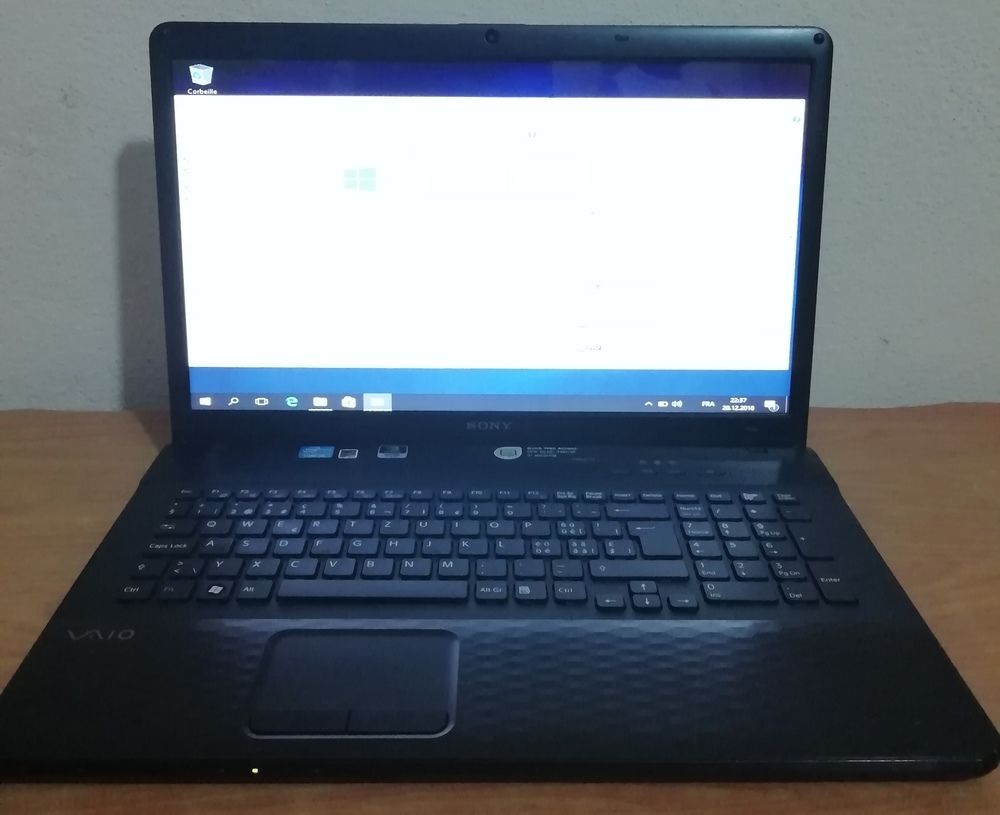 SONY VAIO PCG 91211M, Core i5, COULEUR NOIRE CLEAN