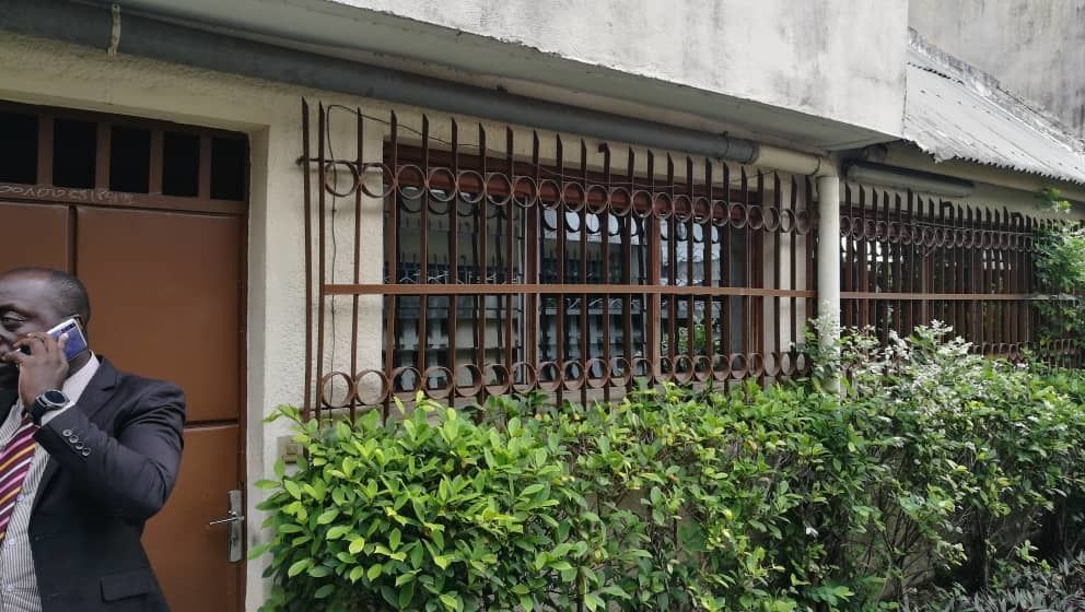 Duplex 6 Pièces Vide Dans Une Cité Plateau Dokui