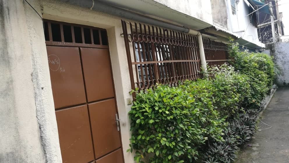 Duplex 6 Pièces Vide Dans Une Cité Plateau Dokui