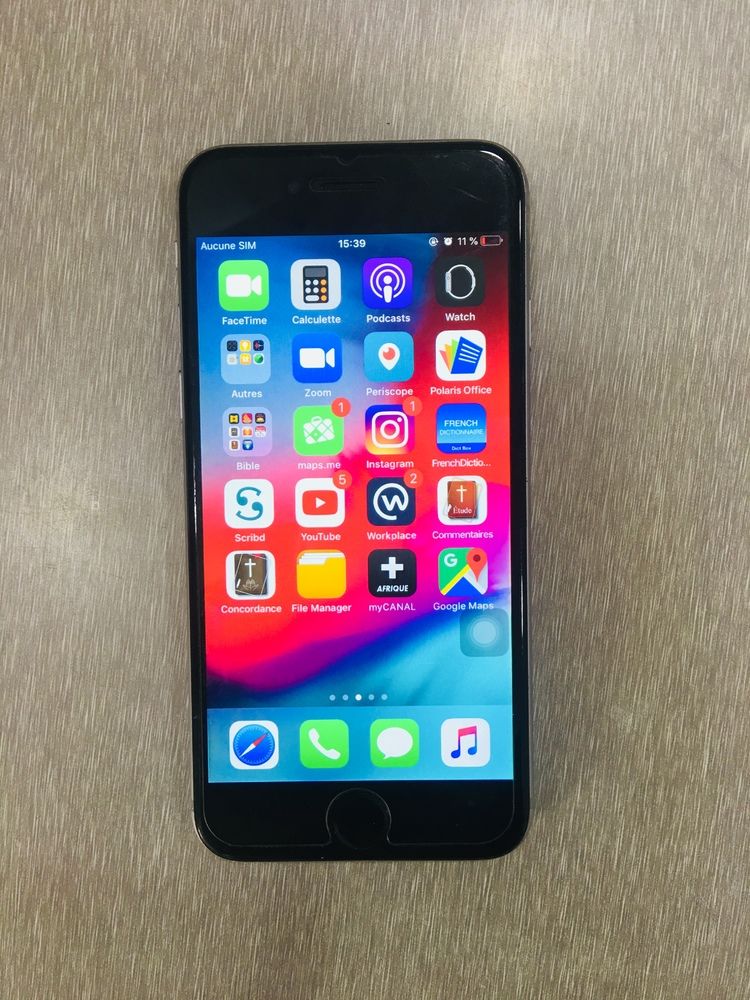 iPhone 6 s 64 giga gris sidéral