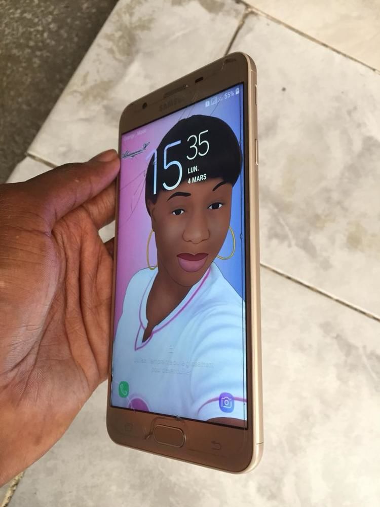 Samsung J7 prime quasi neuf