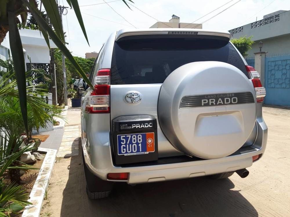TOYOTA LAND CRUISER PRADO 2015