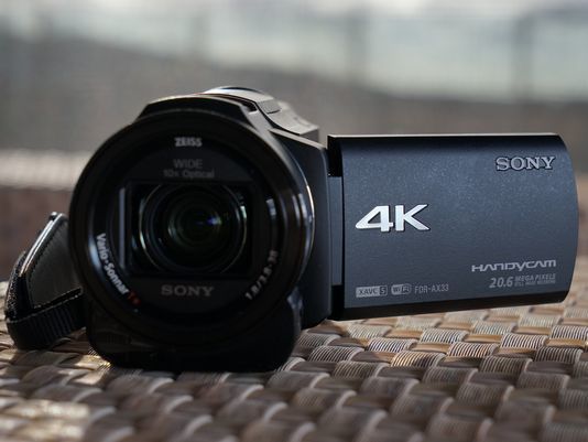SONY FDR AX33 Caméscope 4K petit format avec Wi-Fi