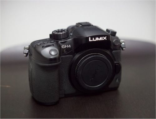 PANASONIC LUMIX DMC-GH4