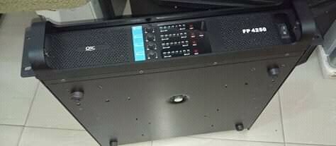 AMPLIFICATEUR  LAB GRUPPEN FP10000Q