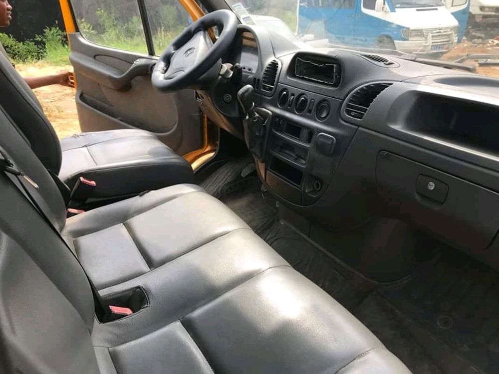 Mercedes (massa/gbaka) 2002