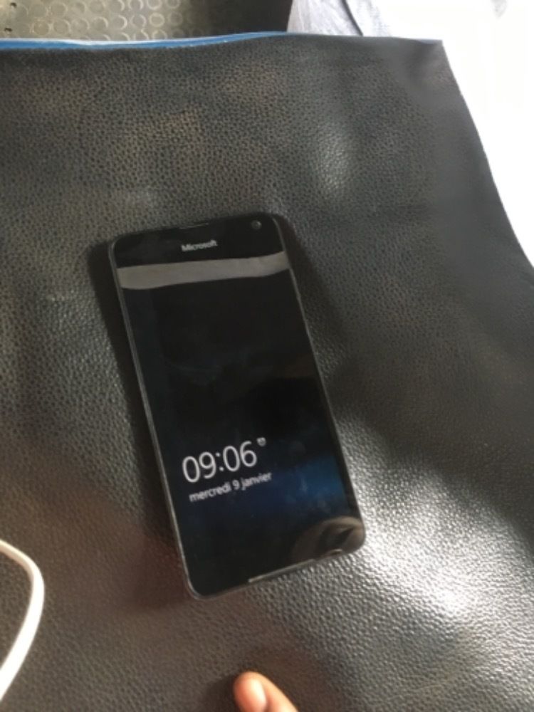 Microsoft Lumia 650
