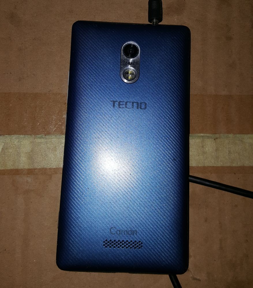 Tecno Camon C7