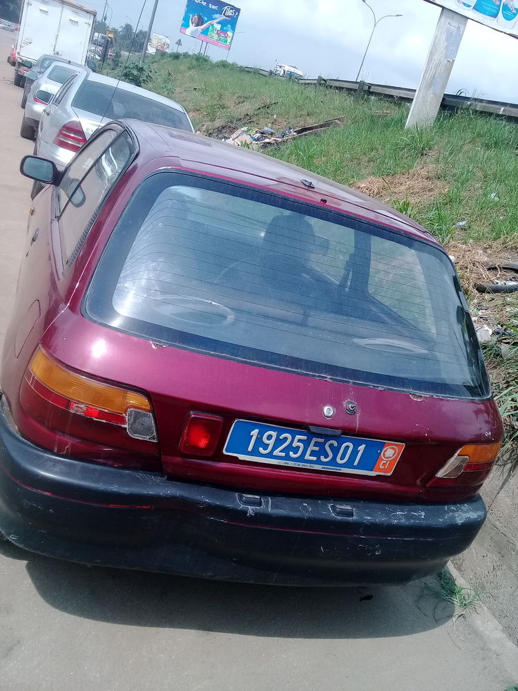 Toyota Starlet 2000 Boîte Auto 2 Portières