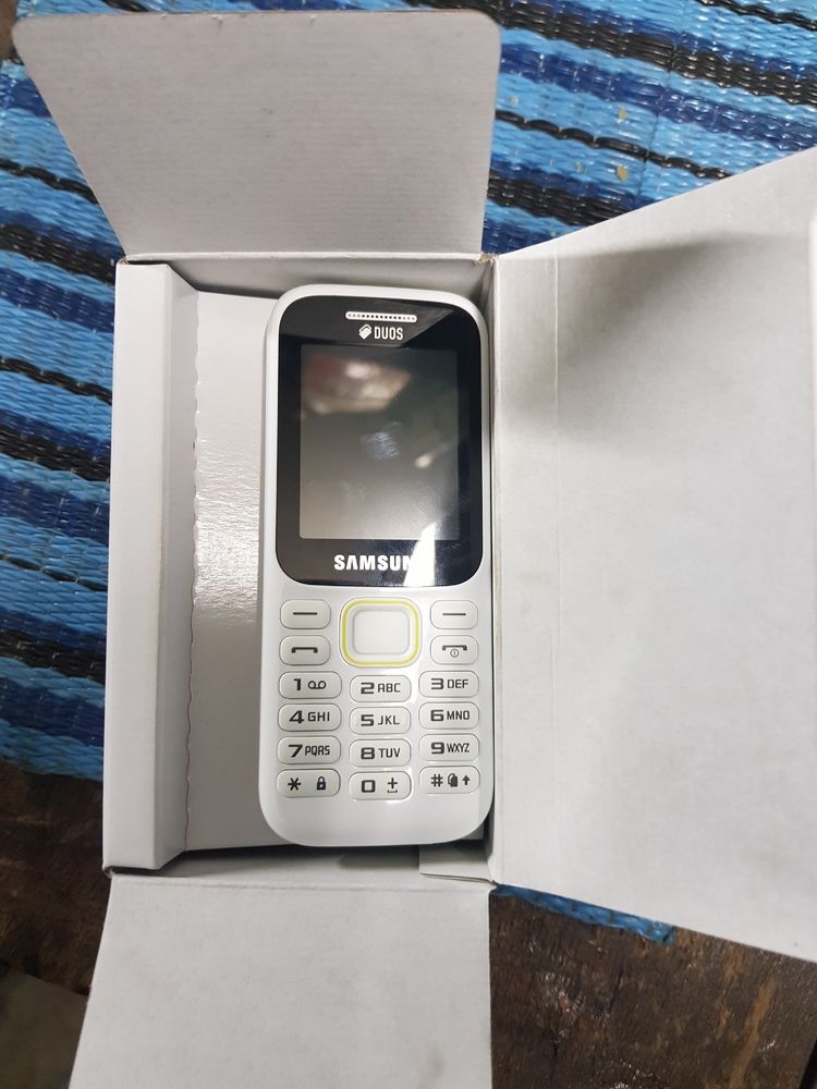 Samsung SM - B310E