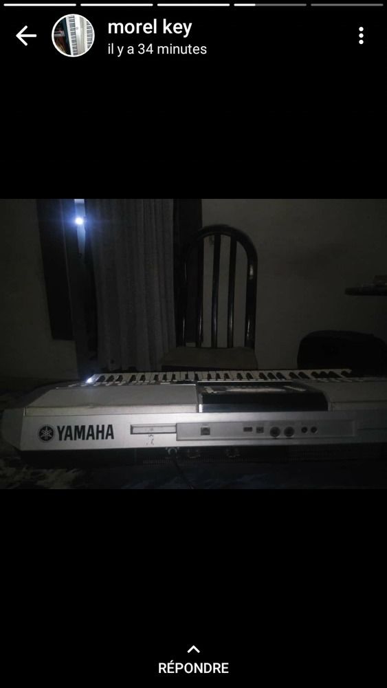 yamaha PSR - S710 en vente
