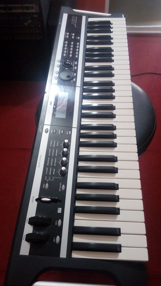 PIANO KORG X50