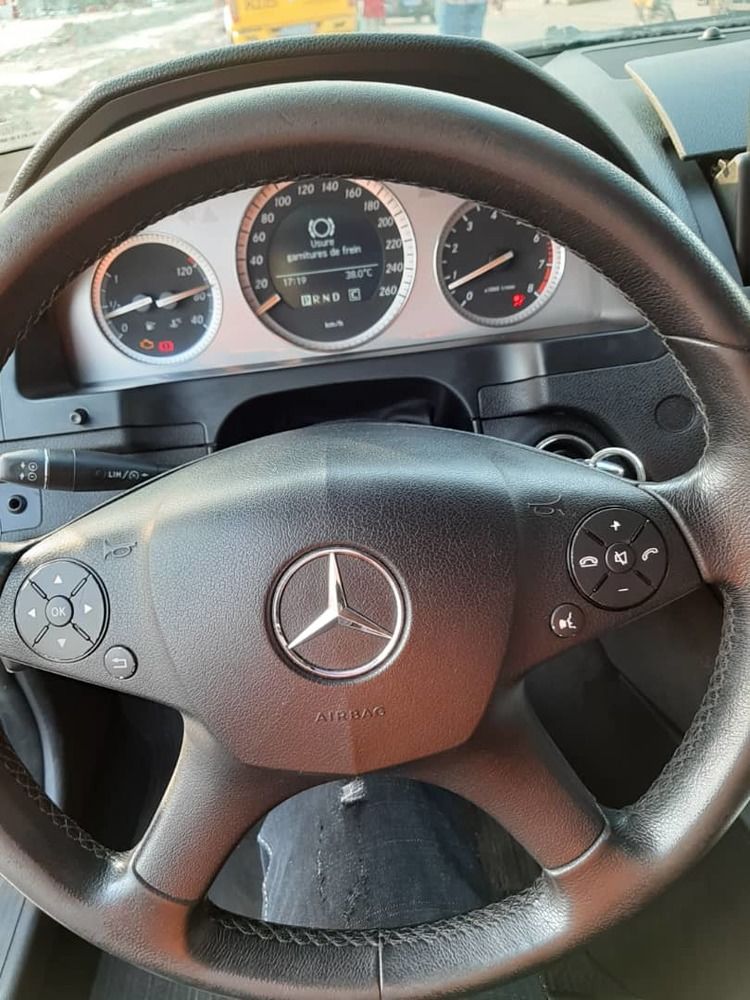 Mercedes C230 4matic 2010