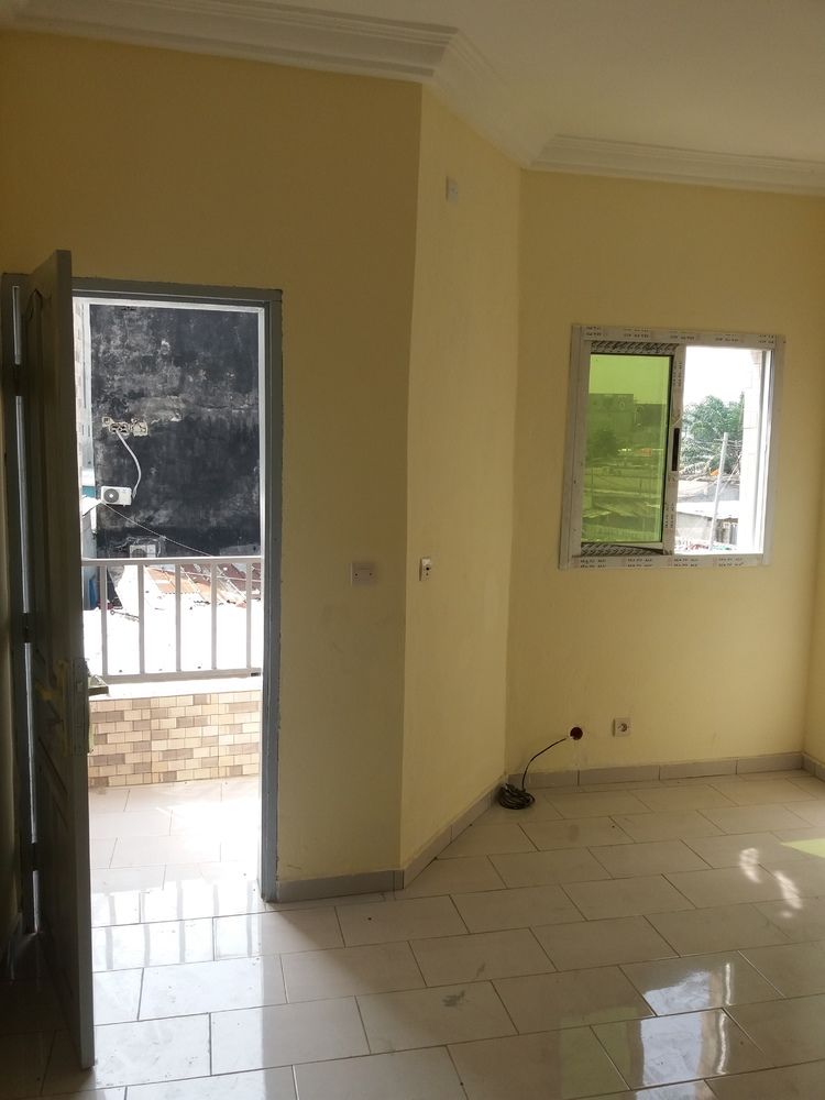 Studio Disponible Koumassi 32