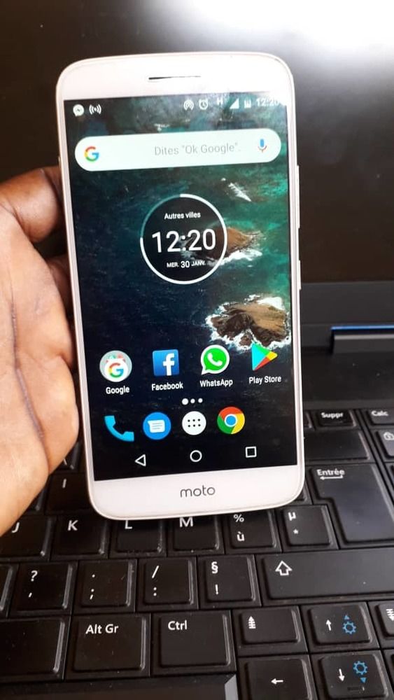 Motorola G4 - 32 Go/ 3Go Ram