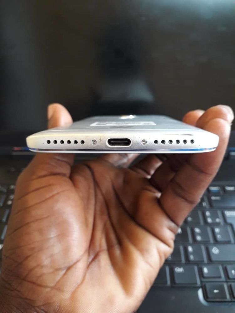 Motorola G4 - 32 Go/ 3Go Ram