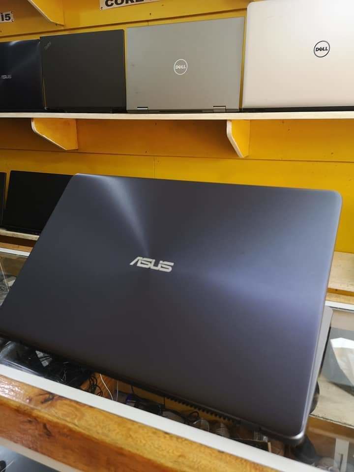 Asus VivoBook core i7 8ème génération casy neuf