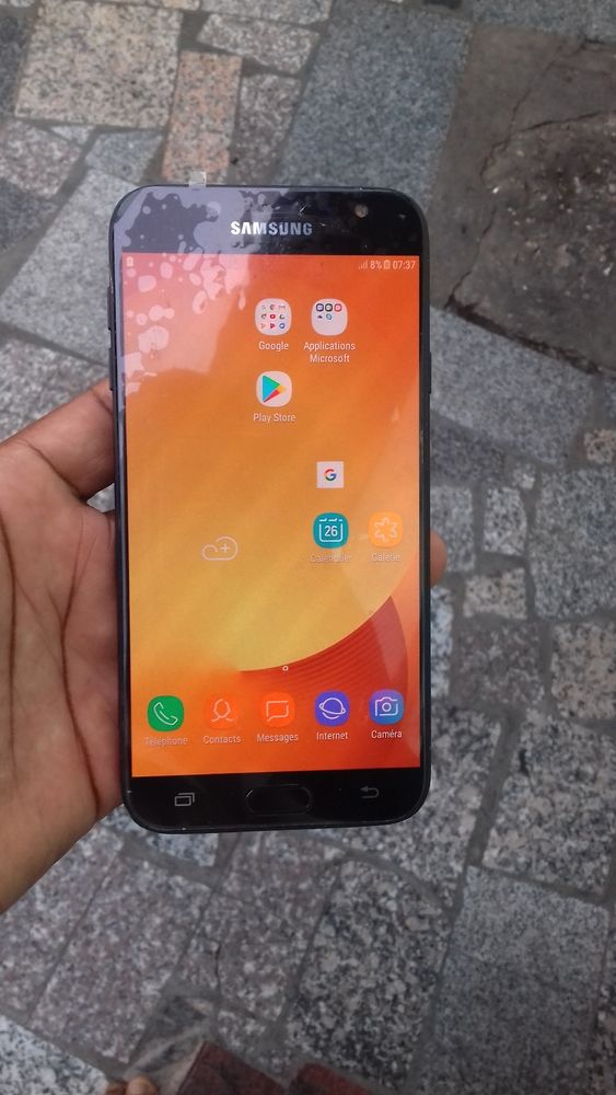 Samsung j7 pro 2018
