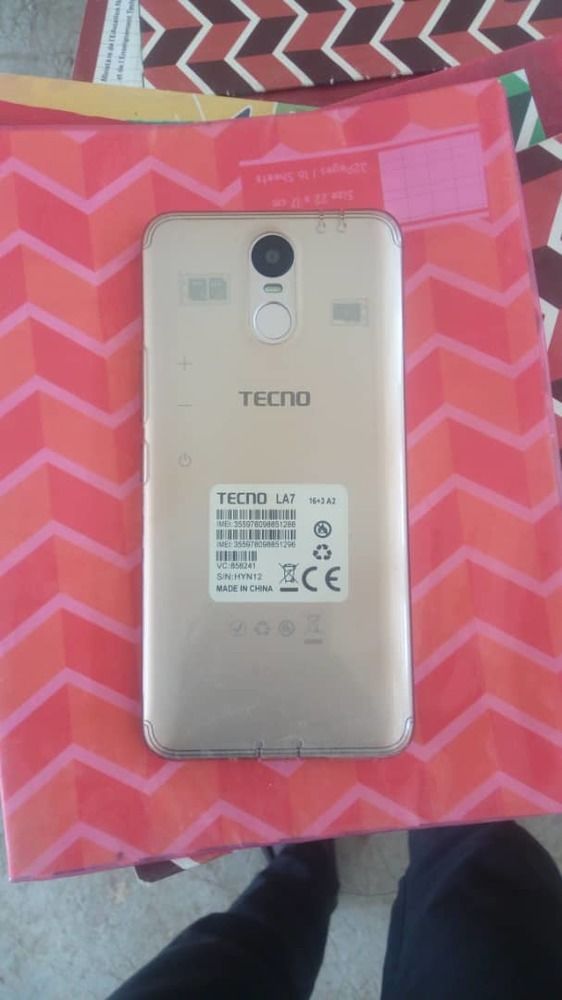 Techno LA7 pouvoir 2