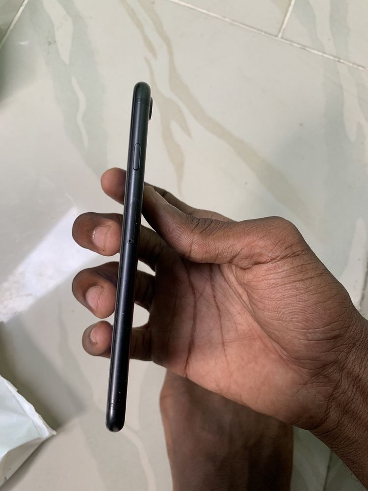 IPhone 7 Noir Mate - 128 Go