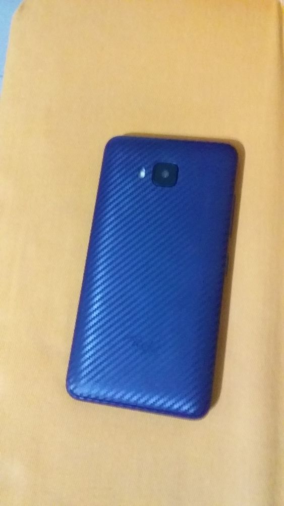 Téléphone Itel A14