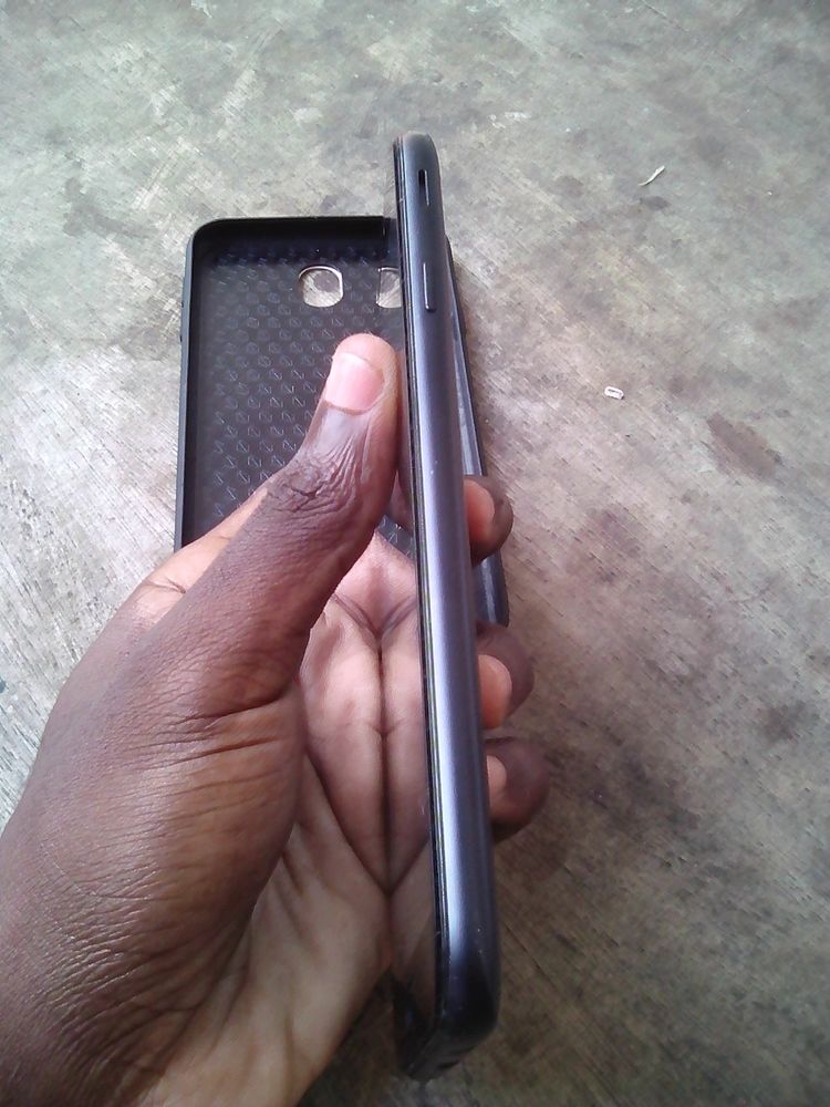 Samsung Galaxy J7 Pro (2017)