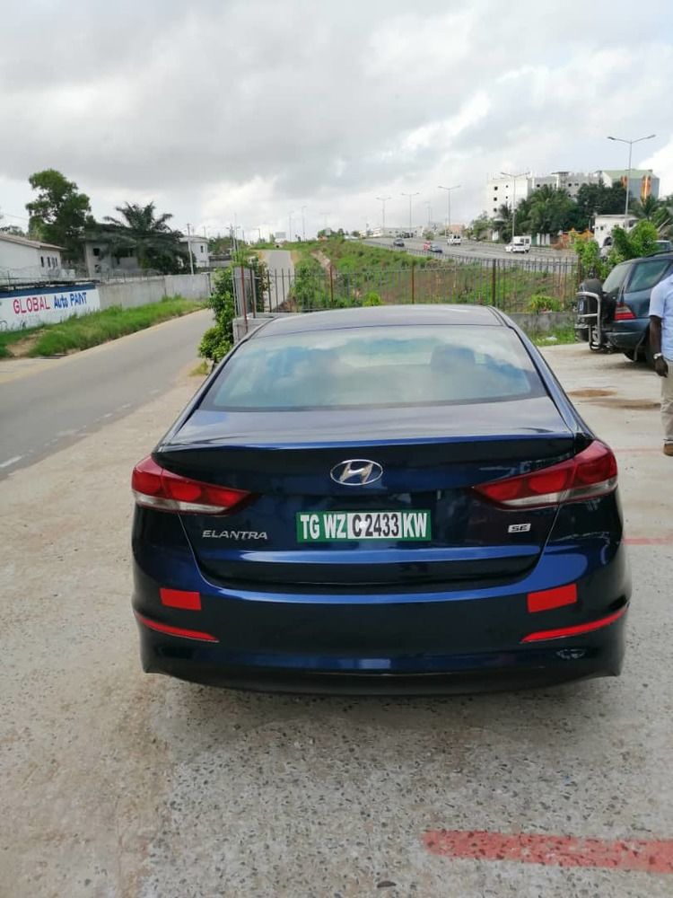 Hyundai ELANTRA SE 2018