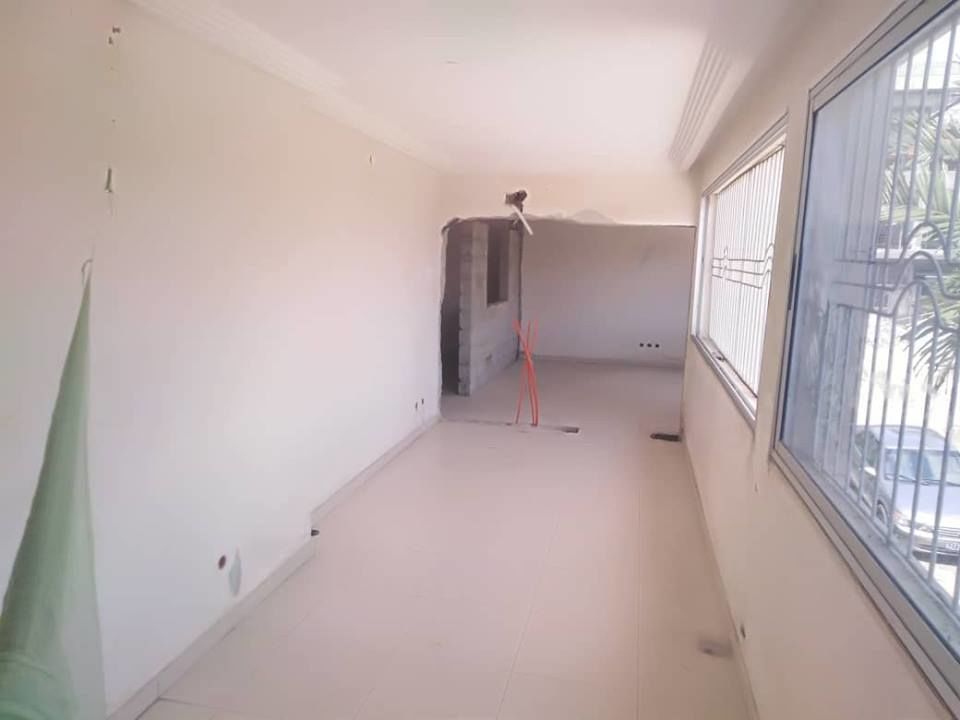 Villa Duplex 8 Pièces en Vente -  CHU Angre